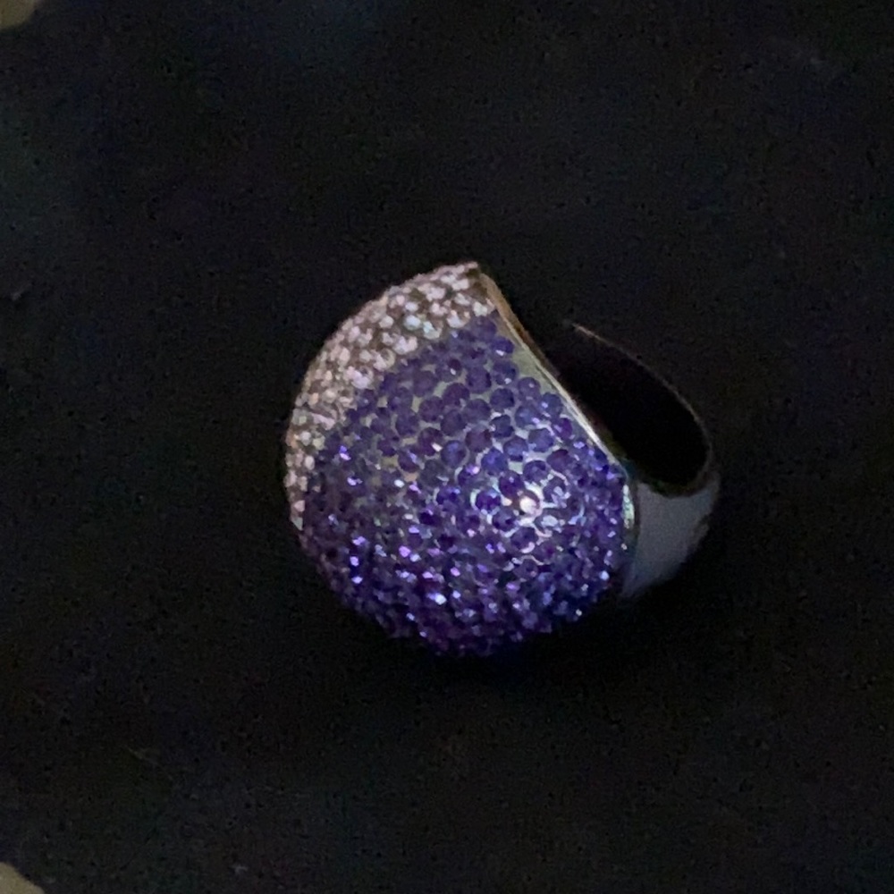Henri bendel ring